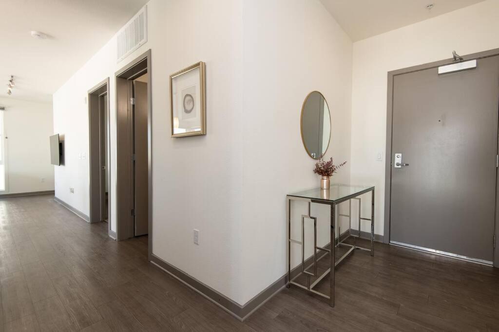Centrally Located Apartments With Free Parking Glendale Extérieur photo