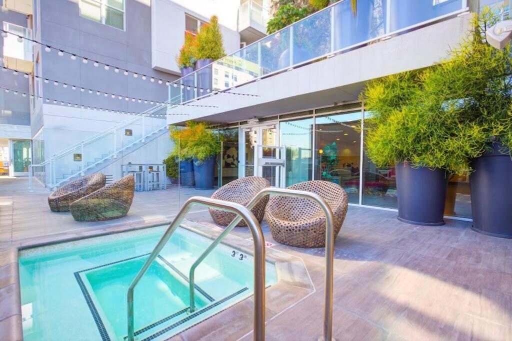 Centrally Located Apartments With Free Parking Glendale Extérieur photo